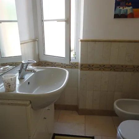 Playa Del Sol - B2 Apartahotel
